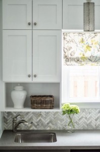 laundry-room-roman-blind